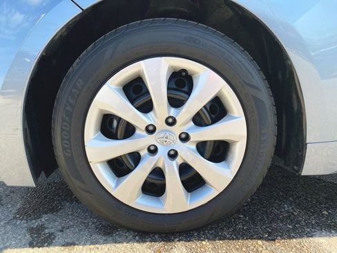 Used 2024 Toyota Corolla LE FWD image 21