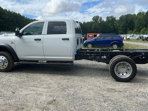 New 2025 RAM 5500 Tradesman w/ Safety Group image 11