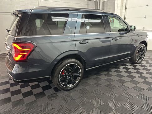 Used 2024 Ford Expedition Limited AWD/4WD image 10