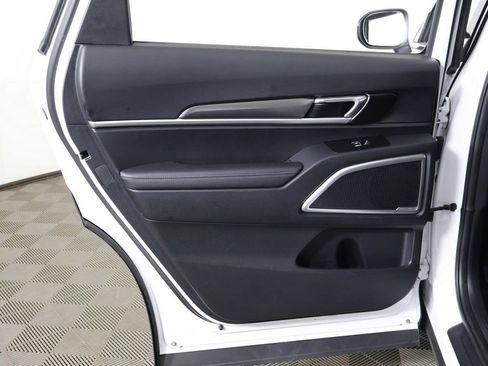 Used 2023 Kia Telluride S FWD image 25
