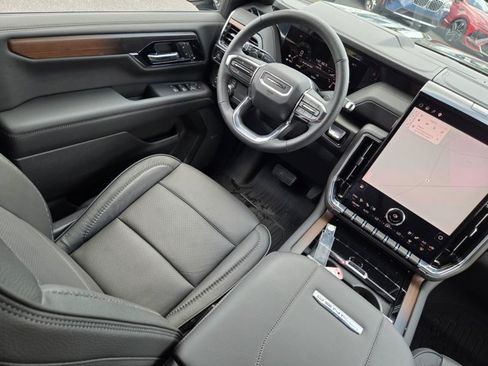 Used 2026 GMC Yukon XL Denali w/ Sun & Power Step Package AWD/4WD image 21