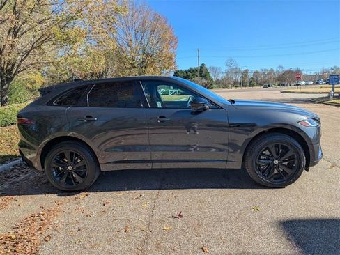 Used 2026 Jaguar F-PACE R-Dynamic S image 7