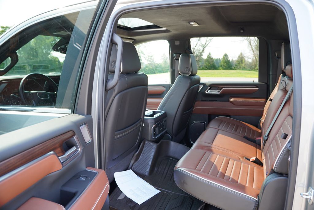 Certified 2025 GMC Sierra 3500 Denali Ultimate AWD/4WD image 18