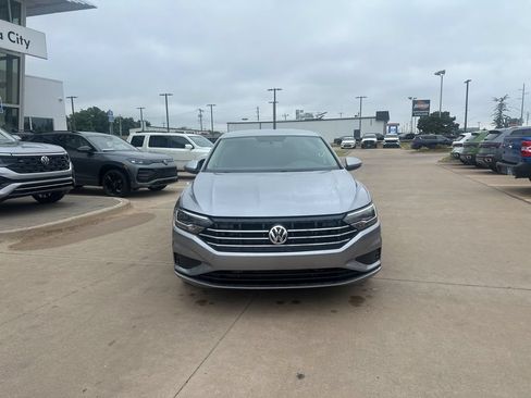 Used 2020 Volkswagen Jetta S w/ Driver Assistance Package FWD image 2