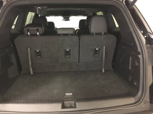 Used 2025 Buick Enclave Preferred image 13