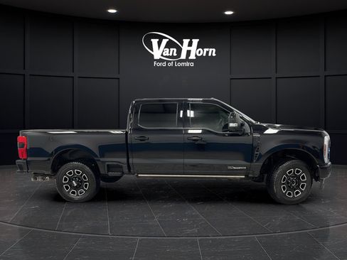 Used 2026 Ford F250 Platinum AWD/4WD image 8