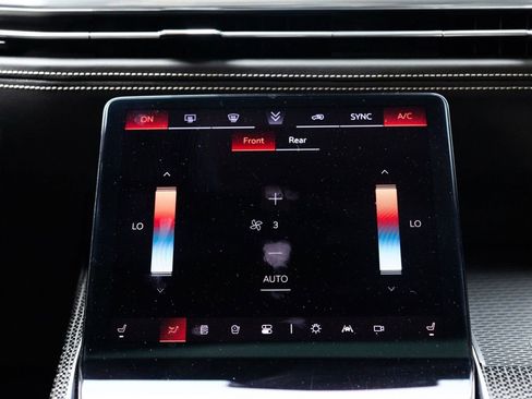 Used 2025 Cadillac Escalade ESV V AWD/4WD image 27