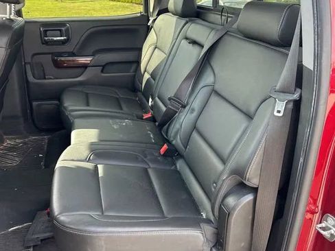 Used 2018 GMC Sierra 1500 SLT w/ Enhanced Driver Alert Package image 11