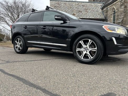 Used 2015 Volvo XC60 T6 Platinum w/ Climate Package image 10