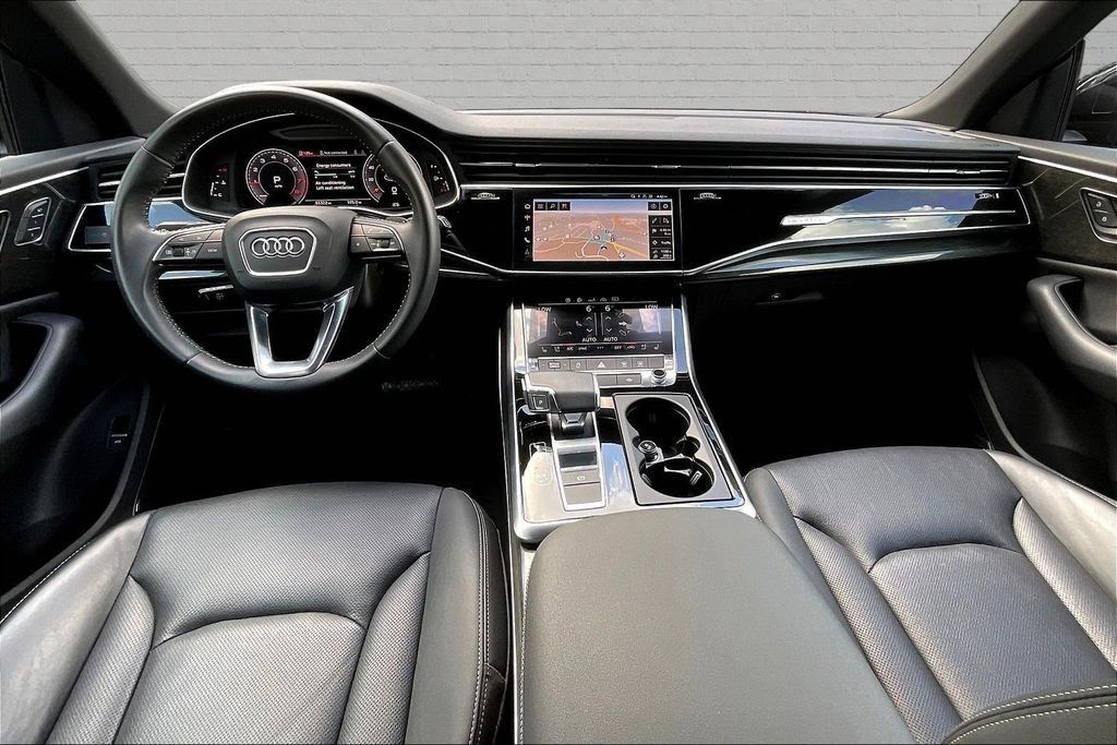 Used 2020 Audi Q8 Premium Plus w/ Premium Plus Package AWD/4WD image 6