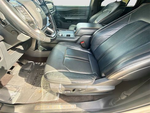 Used 2023 Ford Expedition Platinum image 20