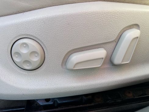 Used 2010 Audi A4 2.0T Premium Plus image 12