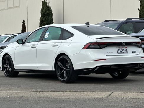 Used 2024 Honda Accord Sport image 5