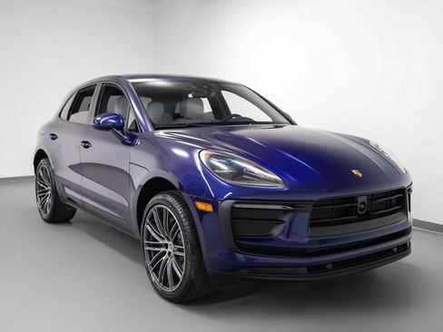 New 2025 Porsche Macan image 10