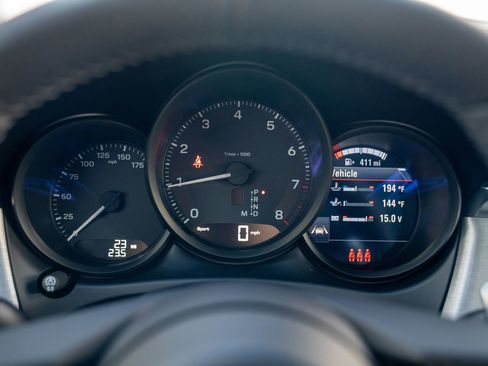 New 2026 Porsche Macan image 14