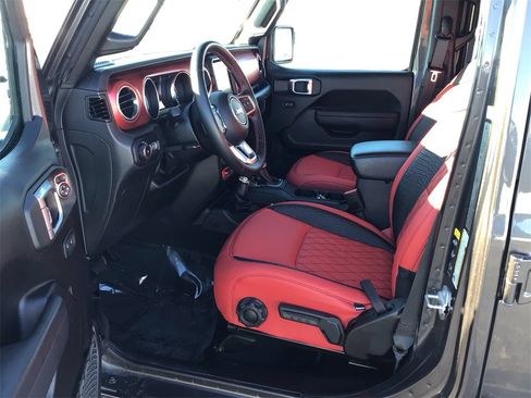 Used 2022 Jeep Wrangler Unlimited Rubicon w/ LED Lighting Group image 9