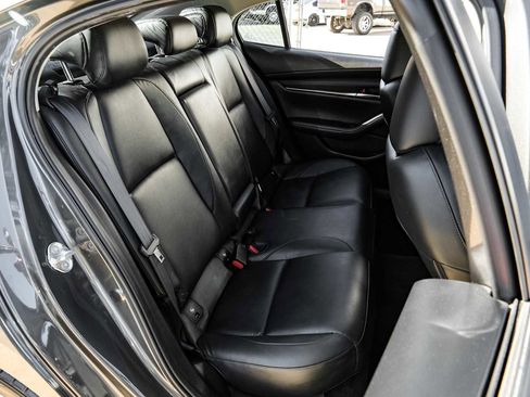 Used 2019 MAZDA MAZDA3 Sedan w/ Preferred Package image 35