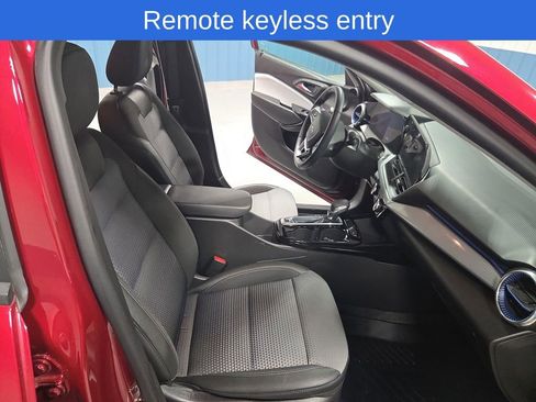 Used 2024 Chevrolet Trax LT w/ Driver Confidence Package image 10