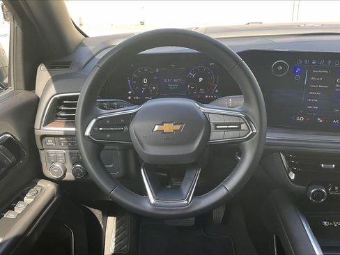Used 2025 Chevrolet Tahoe LT AWD/4WD image 10