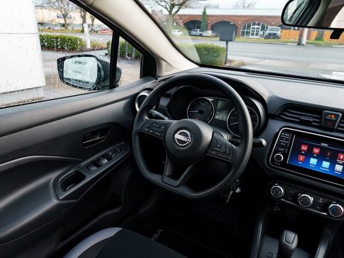 New 2025 Nissan Versa S image 10