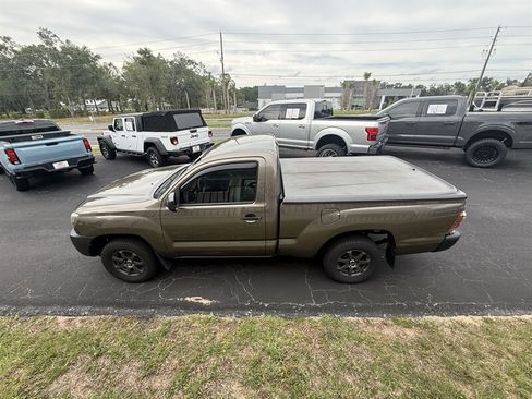 Used 2011 Toyota Tacoma 2WD Regular Cab image 4
