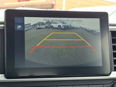 Used 2023 Hyundai Venue SEL image 19