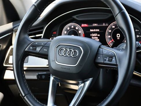 Used 2022 Audi Q8 Premium Plus w/ Premium Plus Package AWD/4WD image 26