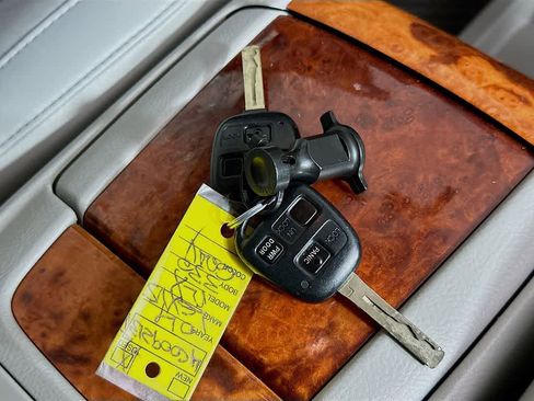 Used 2004 Lexus RX 330 image 22