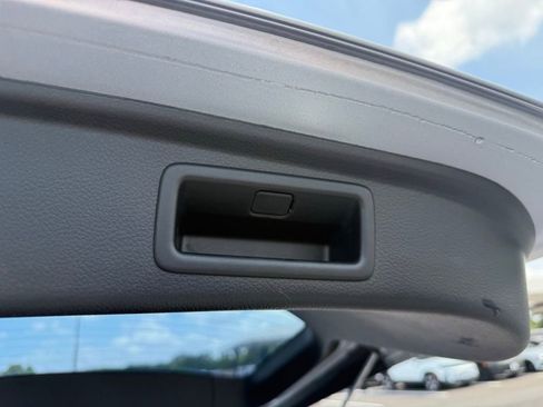 Used 2018 Subaru Forester 2.5i AWD/4WD image 27