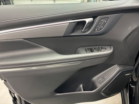 New 2026 Buick Enclave Preferred w/ Power Package image 32