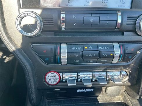 Used 2016 Ford Mustang Premium image 22