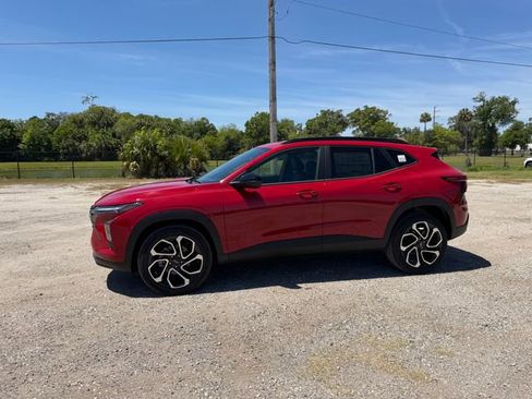 New 2026 Chevrolet Trax RS FWD image 4