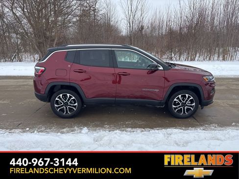 Used 2022 Jeep Compass Limited image 11