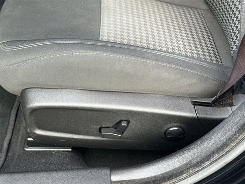 Certified 2023 Dodge Charger GT image 18