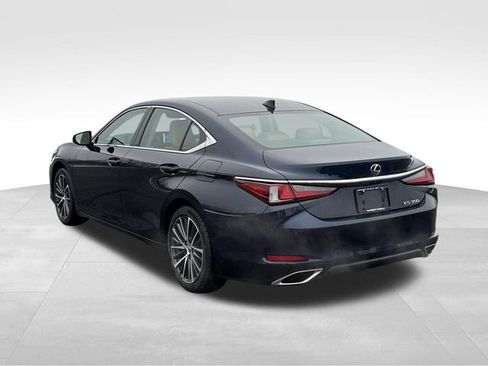 Used 2024 Lexus ES 350 w/ Premium Package image 3