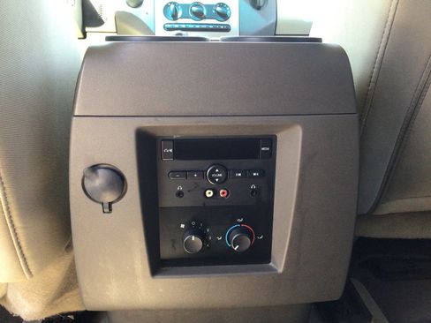 Used 2012 Ford Expedition XL image 9