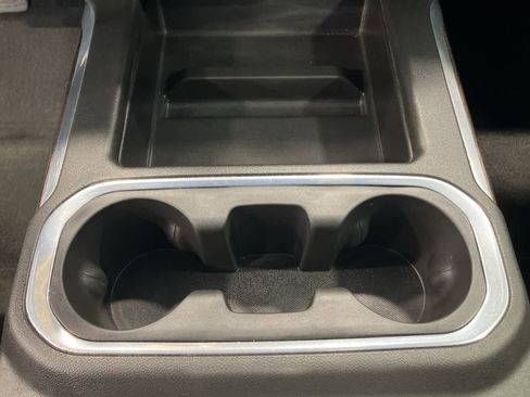 Used 2021 GMC Sierra 1500 Elevation w/ Preferred Package image 17