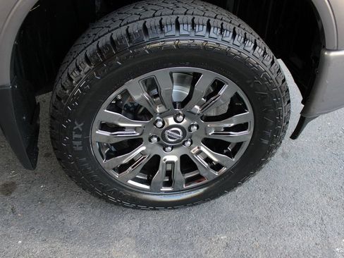 Used 2018 Nissan Titan Platinum Reserve w/ Platinum Utility Package AWD/4WD image 19
