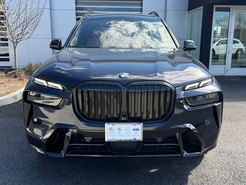 Used 2025 BMW X7 xDrive40i w/ M Sport Package AWD/4WD image 2