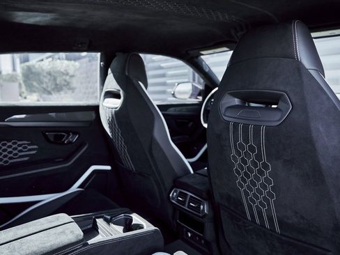 Used 2024 Lamborghini Urus Performante image 49