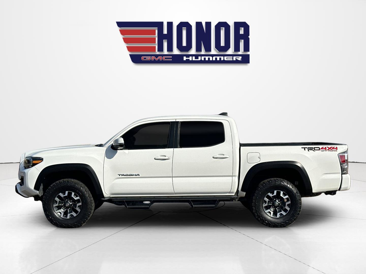 Used 2021 Toyota Tacoma TRD Off-Road w/ Technology Package AWD/4WD image 7