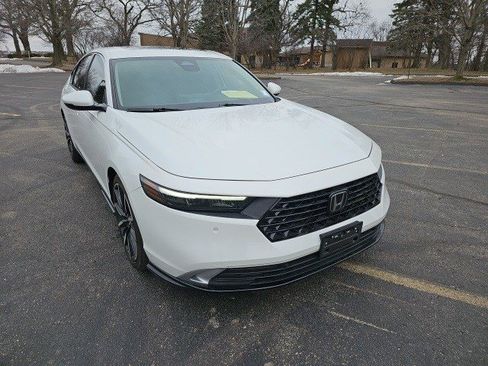 Used 2023 Honda Accord Touring image 8