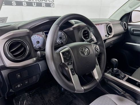 Used 2021 Toyota Tacoma SR5 image 9