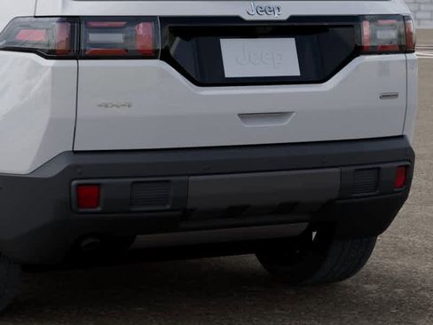 New 2026 Jeep Cherokee Overland w/ Trailer Tow Group AWD/4WD image 13