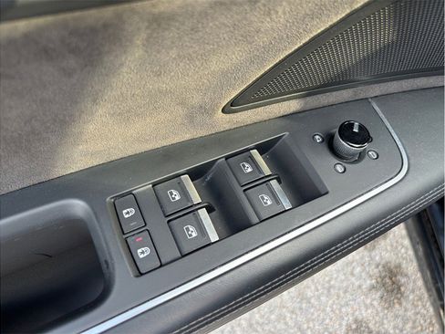 Used 2020 Audi A8 L 4.0T w/ Executive Package image 26