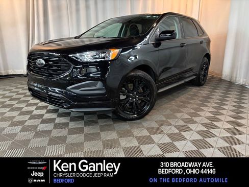 Used 2024 Ford Edge SE w/ Black Appearance Package image 1