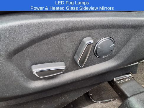 Used 2018 Ford Explorer XLT w/ Equipment Group 202A image 11