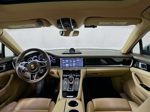 Used 2018 Porsche Panamera 4S AWD/4WD image 3