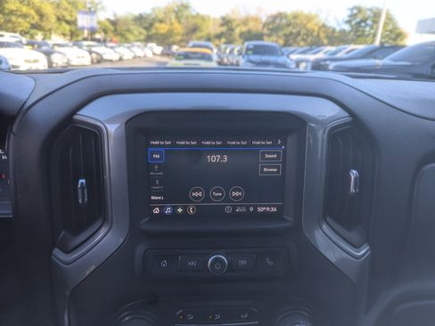 Used 2021 Chevrolet Silverado 1500 Custom image 21