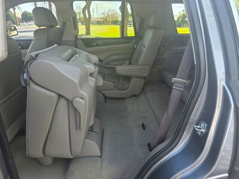 Used 2019 GMC Yukon SLT image 28